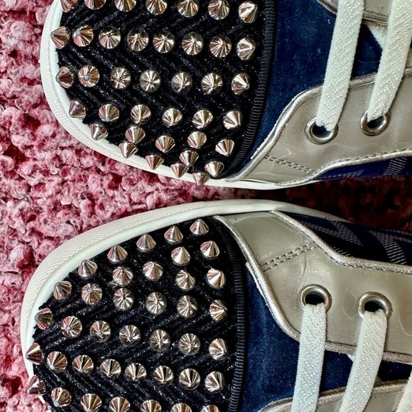 Louboutin Junior Spikes Sneakers – Blue Chevron Canvas, Grey Leather Stud S 41 - Picture 2 of 7